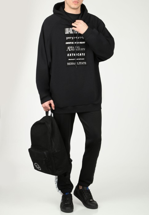 худи  от бренда fred perry вид слева