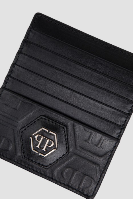 Товар черного цвета с внутренней стороны