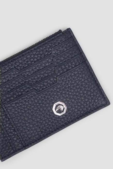 Товар синего цвета с внутренней стороны