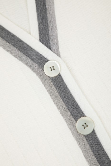 кардиган  модель magistro из шерсти спереди