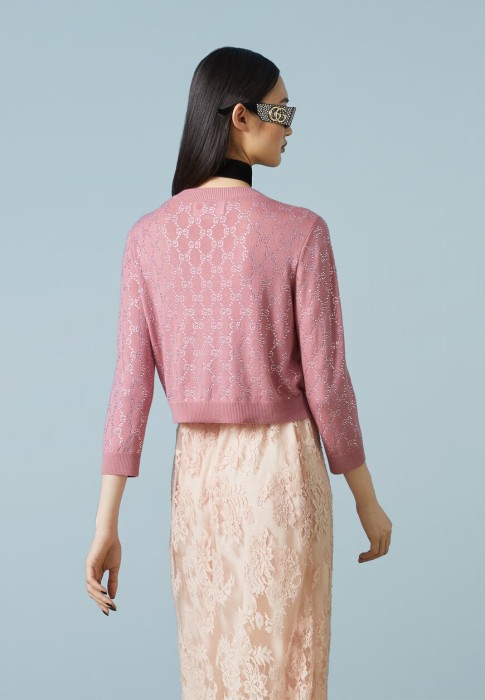 Товар розового цвета с внутренней стороны