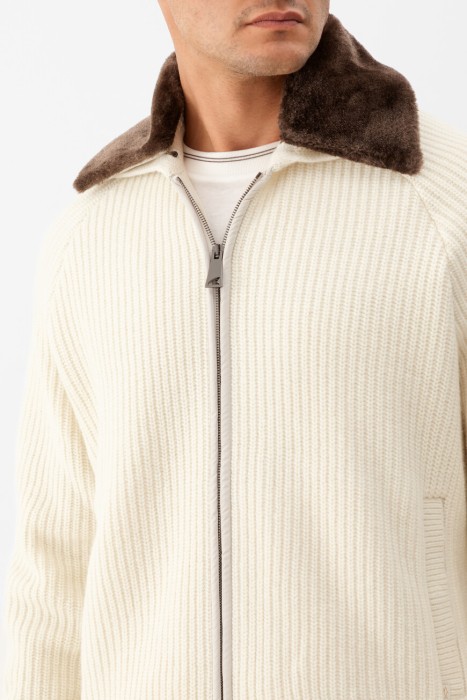 кардиган  из италии вид сбоку