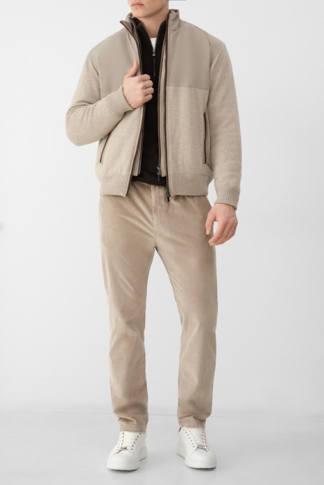 кардиган  универсального стиля с лицевой стороны