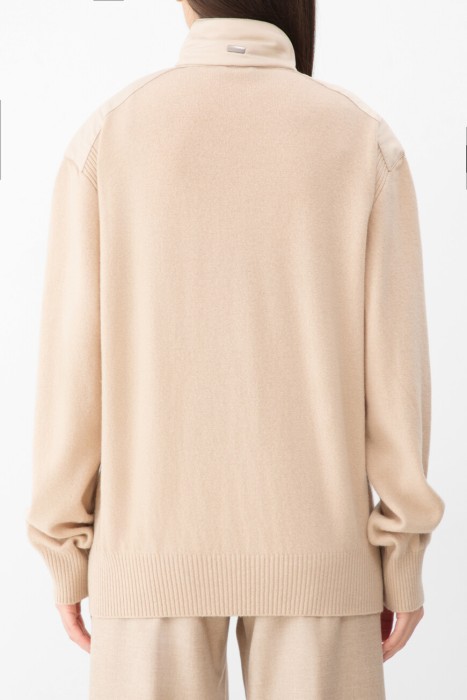 кардиган  по цене 78000 руб вид справа