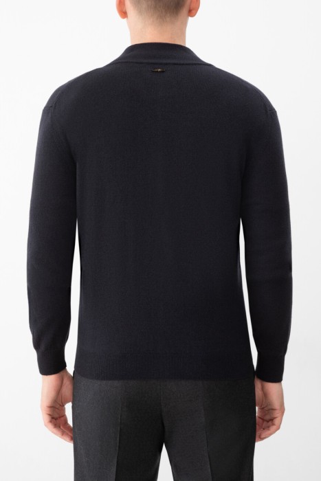 кардиган  по цене 39300 руб вид справа