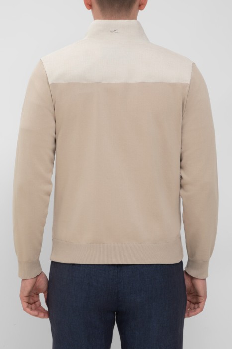 кардиган  по цене 64250 руб вид справа