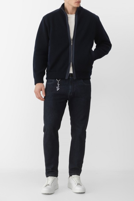 кардиган  универсального стиля с лицевой стороны