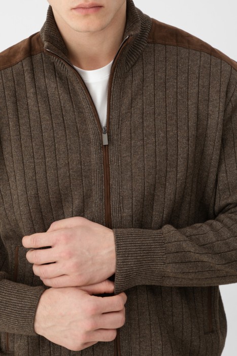 кардиган  из италии вид сбоку