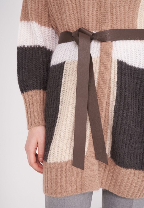 кардиган  из италии вид сбоку