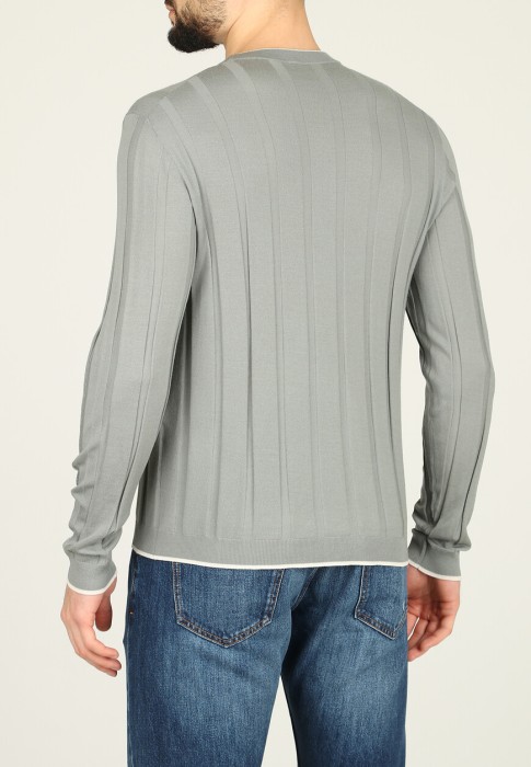 кардиган  из италии вид сбоку