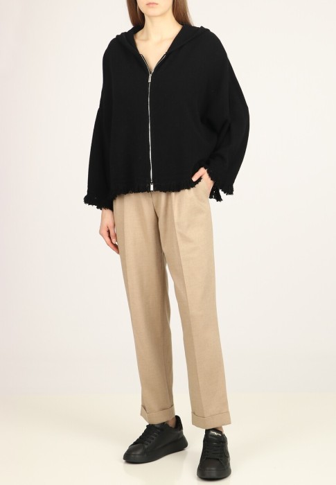 кардиган  по цене 47705 руб вид справа