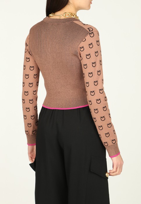 кардиган  из италии вид сбоку