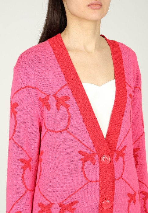 Товар розового цвета с внутренней стороны