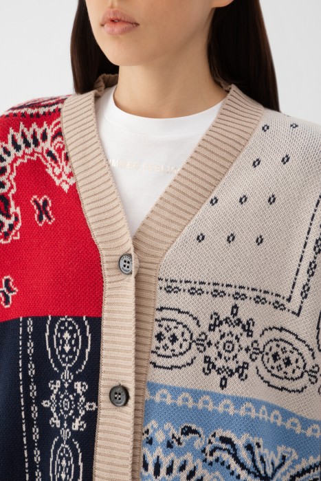 кардиган  из италии вид сбоку