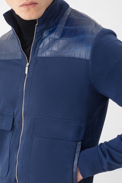 кардиган  из италии вид сбоку