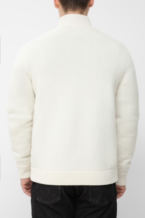 кардиган  по цене 336000 руб вид справа