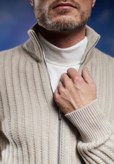 кардиган  из проверенных материалов спереди