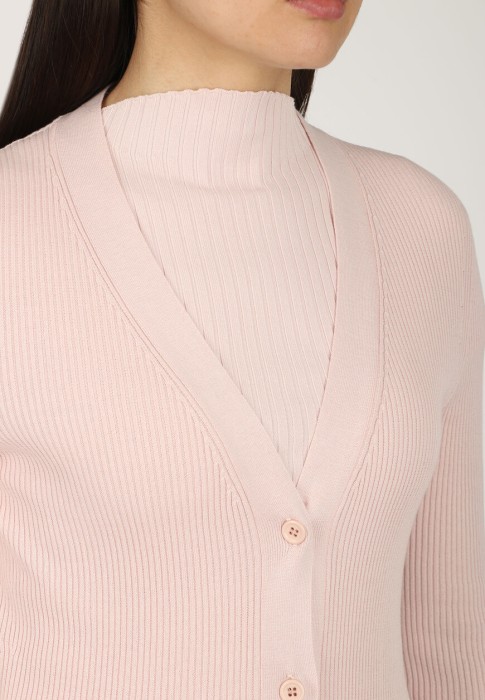 Товар розового цвета с внутренней стороны