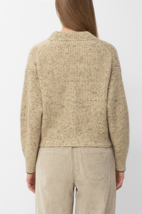 кардиган  по цене 143550 руб вид справа