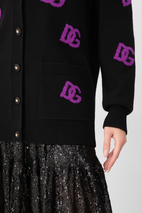 Товар разноцветного цвета с внутренней стороны