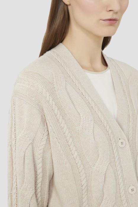 кардиган  из италии вид сбоку