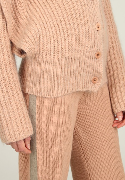 кардиган  из проверенных материалов спереди