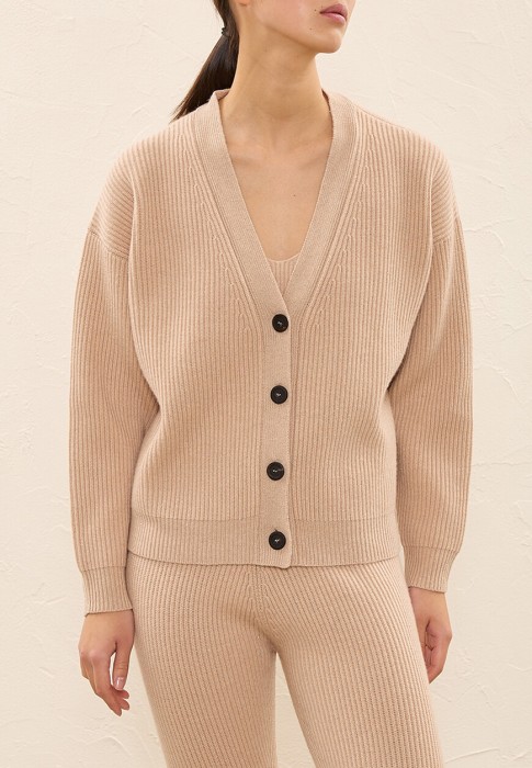 Товар с артикулом S99062F07 вид сзади