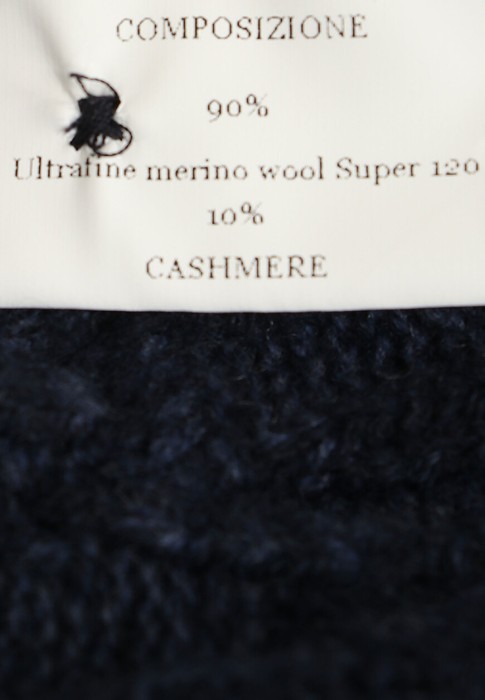 кардиган  универсального стиля с лицевой стороны