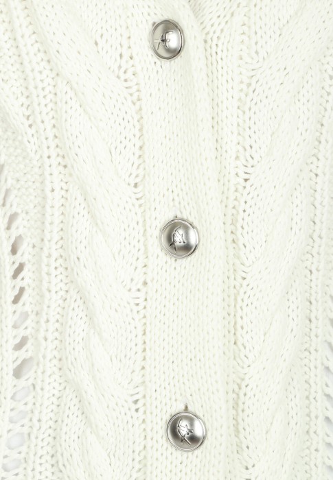 Товар белого цвета с внутренней стороны