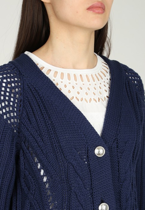 Товар синего цвета с внутренней стороны