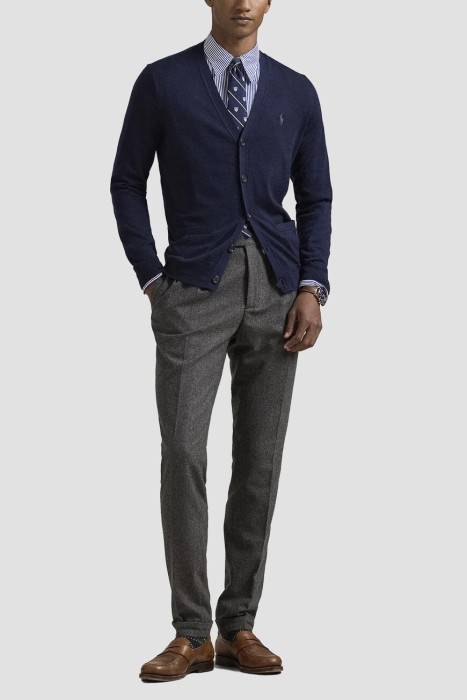 Товар синего цвета с внутренней стороны