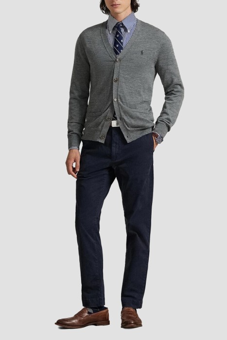 Товар серого цвета с внутренней стороны