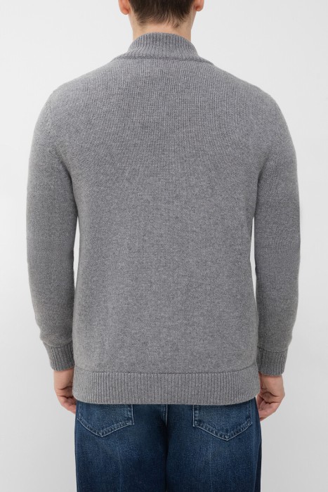 кардиган  по цене 177925 руб вид справа