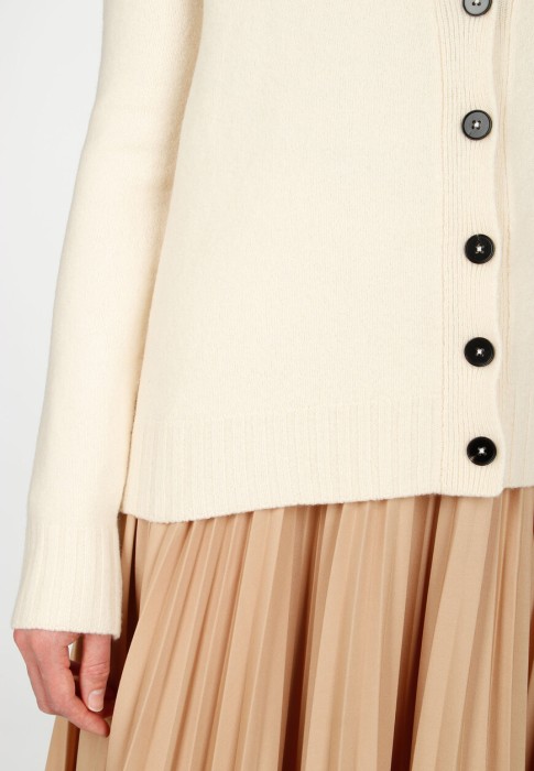 кардиган  универсального стиля с лицевой стороны