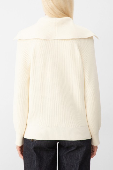 кардиган  по цене 112500 руб вид справа