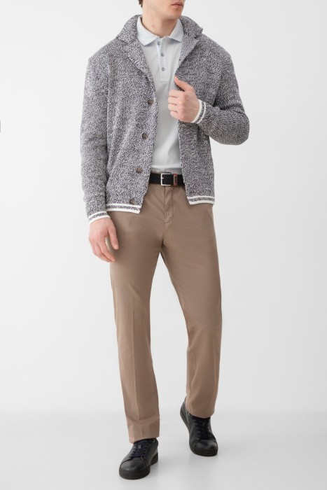 Товар разноцветного цвета с внутренней стороны