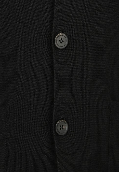 кардиган  универсального стиля с лицевой стороны