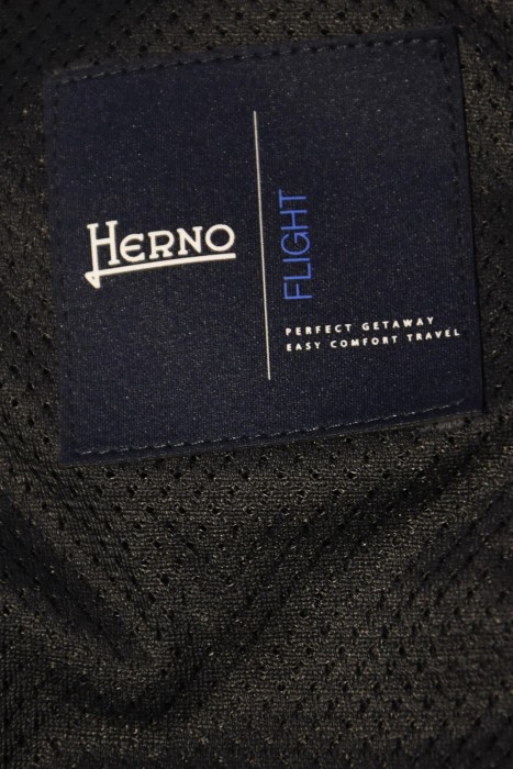 Товар черного цвета с внутренней стороны