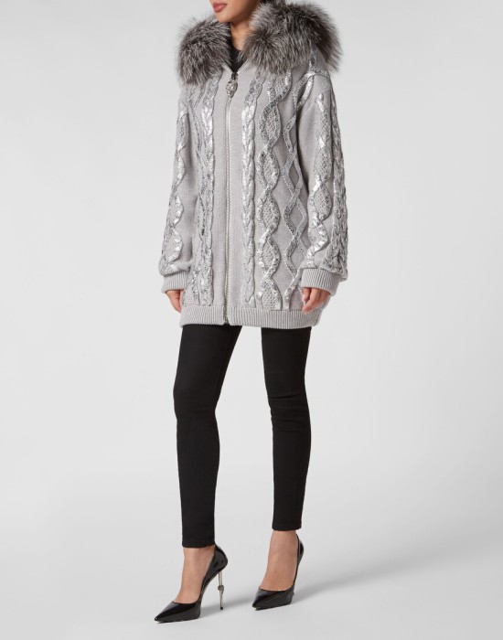 Товар серебряного цвета с внутренней стороны