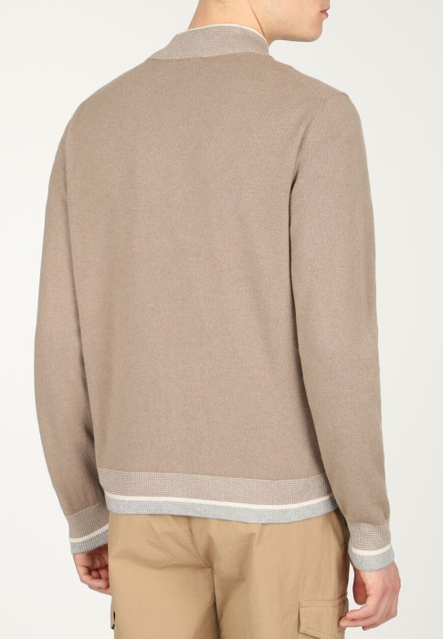 кардиган  из италии вид сбоку