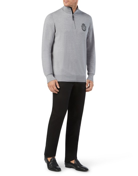 Товар серого цвета с внутренней стороны