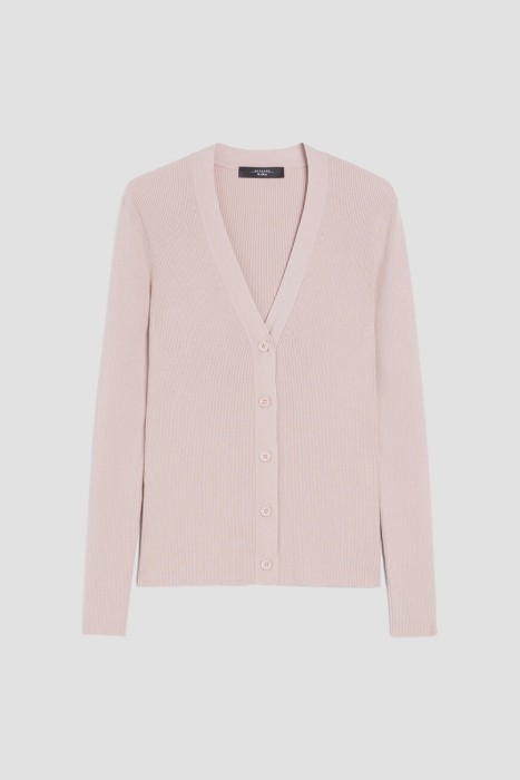 Товар розового цвета с внутренней стороны