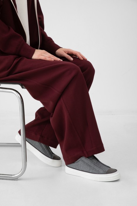 кеды-слипоны  по цене 70800 руб вид справа