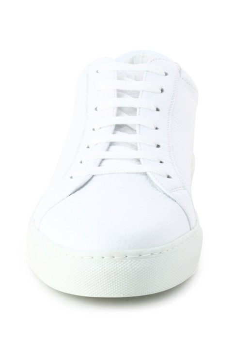 Товар белого цвета с внутренней стороны