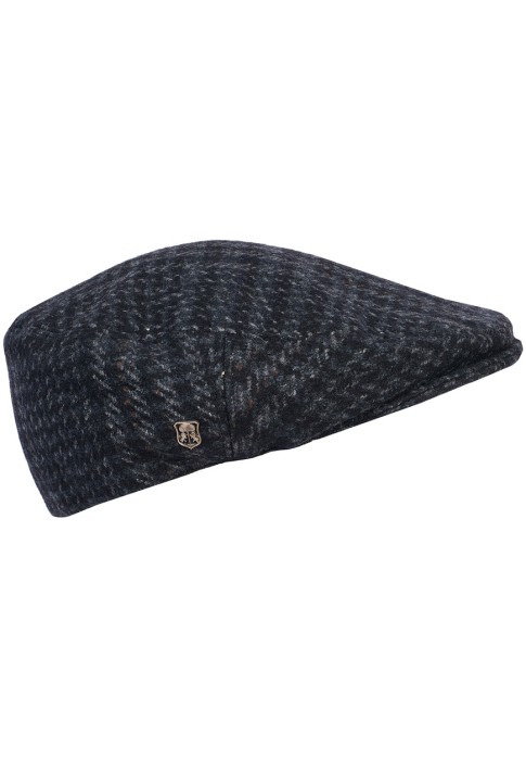 кепка  по цене 12540 руб вид справа