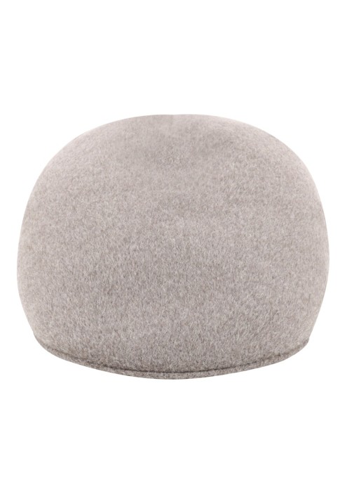 Товар бежевого цвета с внутренней стороны