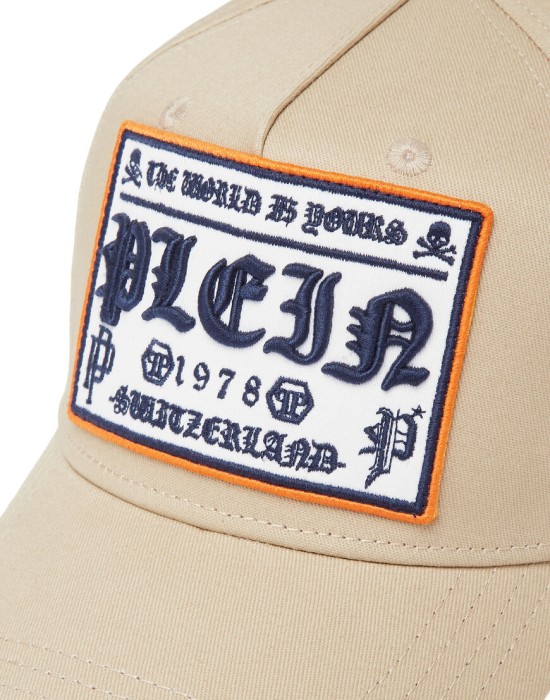 кепка  от бренда philipp plein вид слева