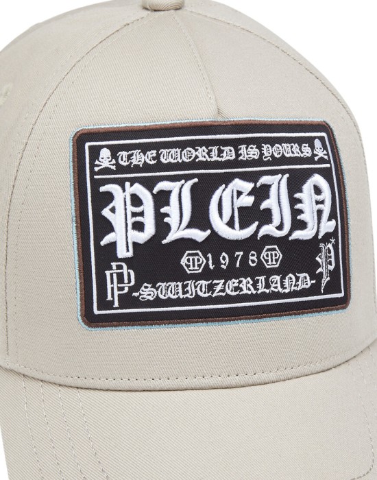 кепка  от бренда philipp plein вид слева