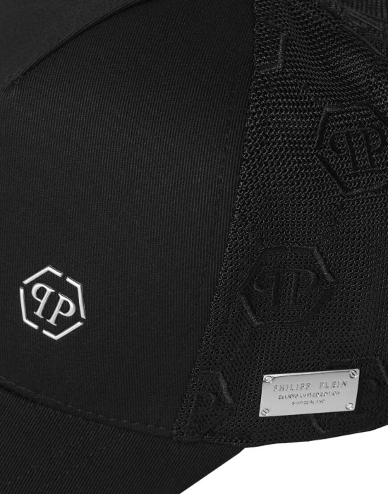 кепка  от бренда philipp plein вид слева
