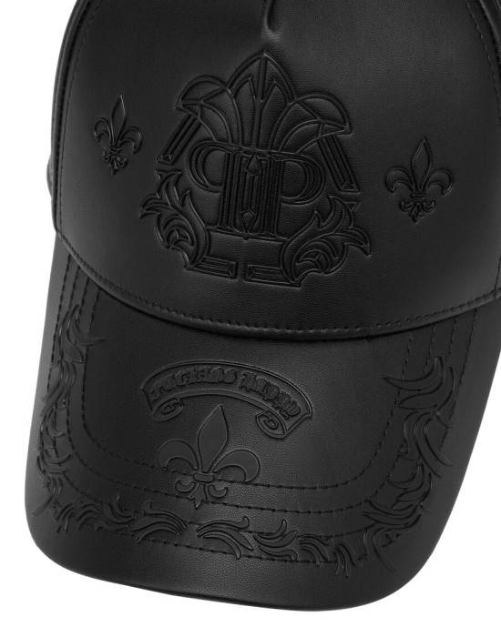 кепка  от бренда philipp plein вид слева